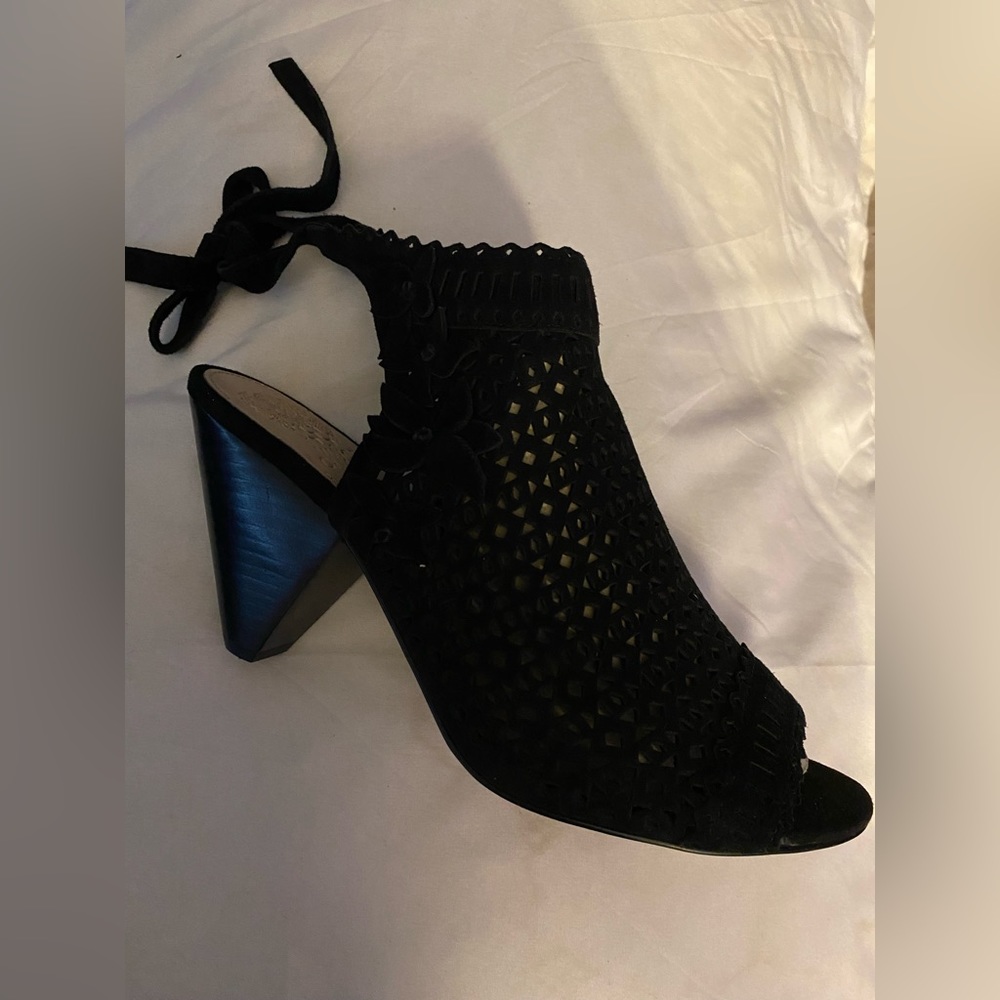 Vince Camuto Ensley black suede heels, size 9 wide